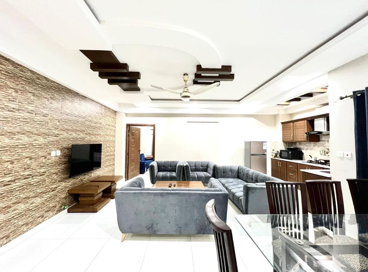 Luxury Executive 2Bedroom Apartment Convenient And Nice Location อิสลามาบัด ภายนอก รูปภาพ