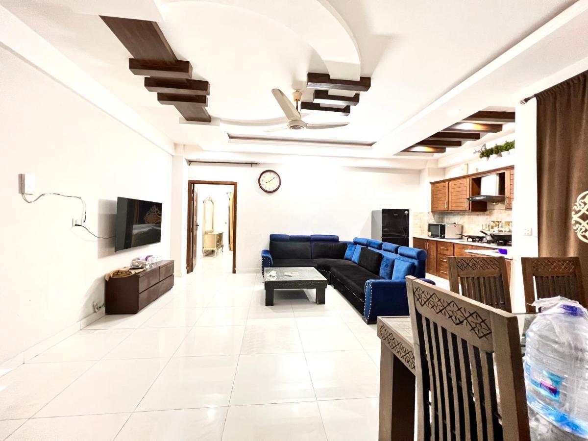Luxury Executive 2Bedroom Apartment Convenient And Nice Location อิสลามาบัด ภายนอก รูปภาพ