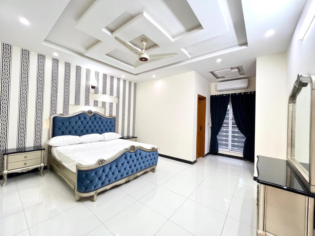 Luxury Executive 2Bedroom Apartment Convenient And Nice Location อิสลามาบัด ภายนอก รูปภาพ